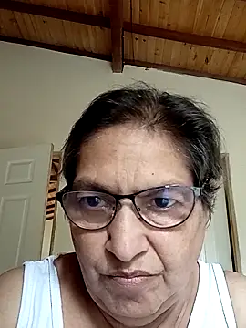 florecita69 online show from March 2025 03:47:02 PM