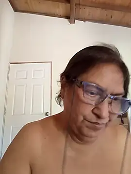 florecita69 online show from November 2025 02:50:02 PM