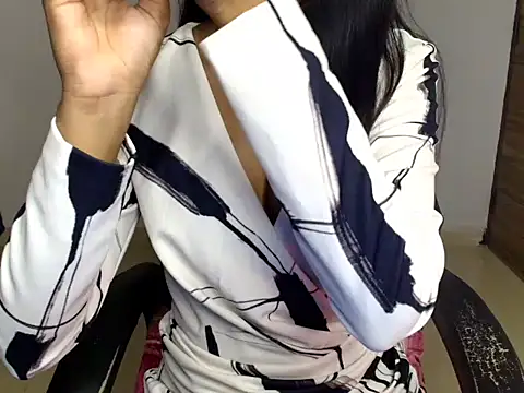 Snapshot of CUTE_princess_143 chatting on January 2026 02:54:02 PM CUTE princess 143 online show from January 2026 02:54:02 PM