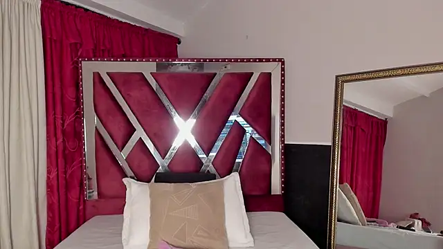 MicaelaHot  online show from November 2025 03:20:02 AM