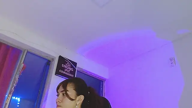 giuliana andrade online show from April 2026 01:42:02 AM