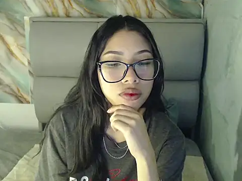 AmberJeong online show from October 2025 05:54:02 PM