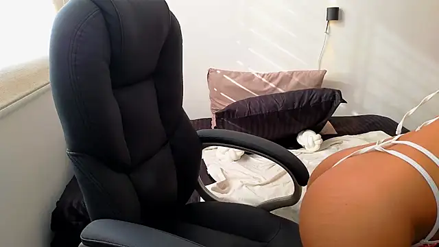 AlessaPears online show from February 2025 09:20:02 PM