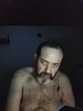 Leocesar37 online show from October 2025 07:18:02 AM