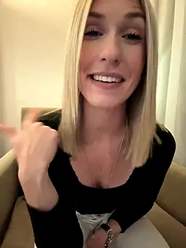 lola tentatiion online show from December 2025 06:27:01 PM