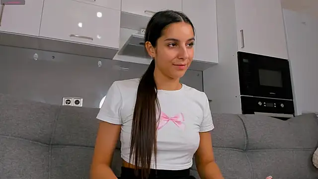 Maria  Candy online show from December 2025 11:30:02 AM