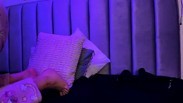 Kitty Gang online show from March 2026 08:19:01 AM