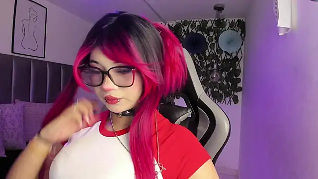 Snapshot of Kitty_Gang chatting on June 2026 01:30:02 AM Kitty Gang online show from June 2026 01:30:02 AM