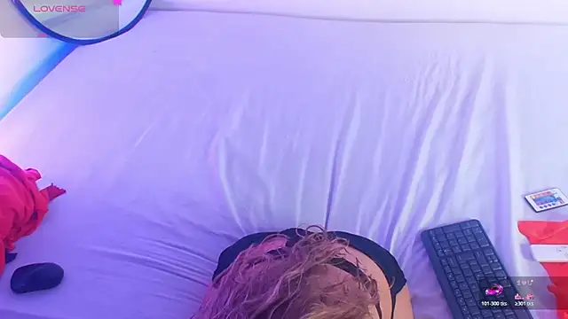 emma collson online show from February 2026 08:36:01 PM