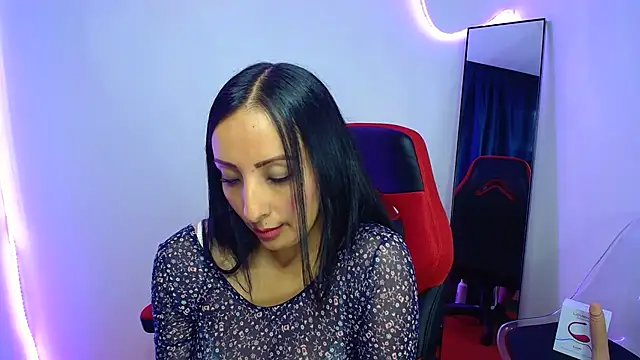 yaralyminjo2 online show from March 2025 01:46:01 PM