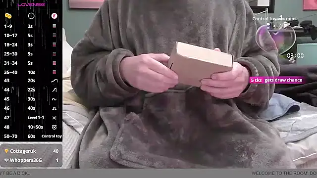 BondBroken online show from November 2025 07:35:01 PM