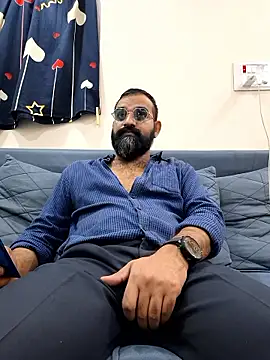 Fun Guuy online show from January 2026 04:15:01 AM