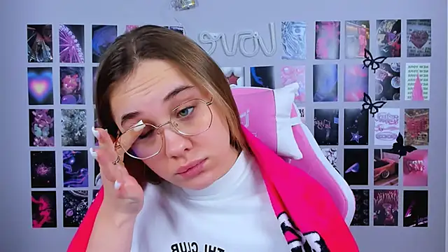 MiaMilas online show from February 2025 05:40:02 AM