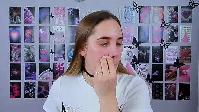 MiaMilas online show from February 2025 07:50:01 AM