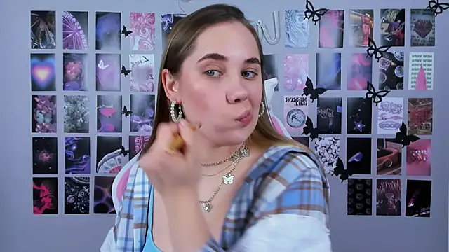 MiaMilas online show from February 2025 08:17:02 AM