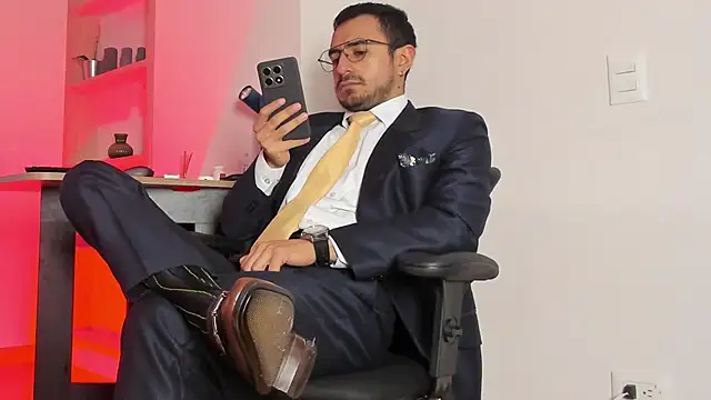 Snapshot of pablo-rincon95 chatting on February 2025 12:16:01 PM pablo-rincon95 online show from February 2025 12:16:01 PM