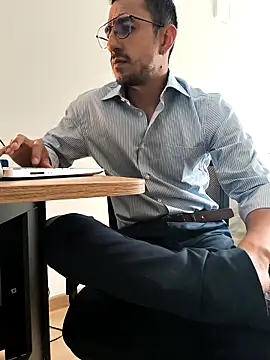 Snapshot of pablo-rincon95 chatting on March 2025 01:56:02 PM pablo-rincon95 online show from March 2025 01:56:02 PM