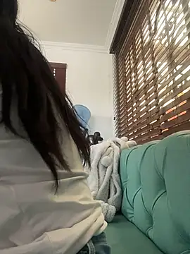 Emily Trujillo online show from November 2025 05:12:02 PM