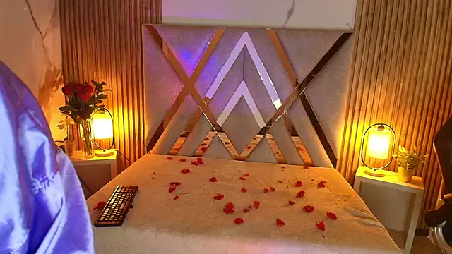 Emily Trujillo online show from April 2026 07:32:01 PM