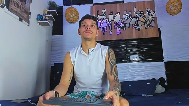 Friendsofeverything  online show from December 2025 01:42:01 PM