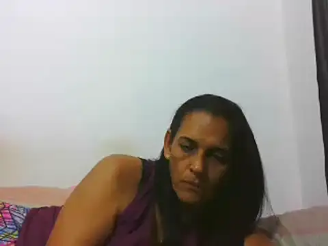 latinbrunettet online show from December 2024 06:25:01 PM