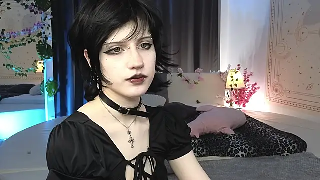 dark vamp  online show from March 2025 11:39:02 AM
