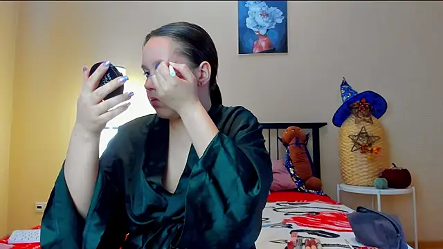 Snapshot of Mira_Karter chatting on October 2025 08:27:05 AM Mira Karter online show from October 2025 08:27:05 AM