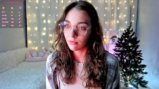 AraCopple online show from January 2025 06:15:01 PM