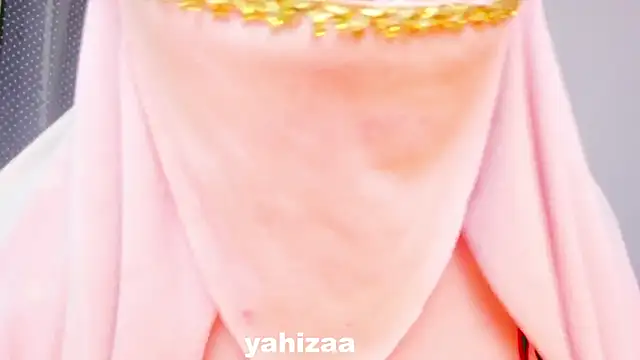 Amaltea online show from November 2025 09:13:02 PM