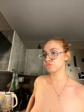 Kitty Katrine online show from September 2025 04:30:02 PM