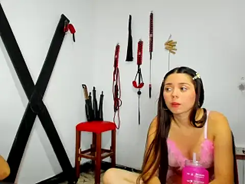 Snapshot of Hana_and_Zeta chatting on February 2025 06:43:02 PM Hana and Zeta online show from February 2025 06:43:02 PM