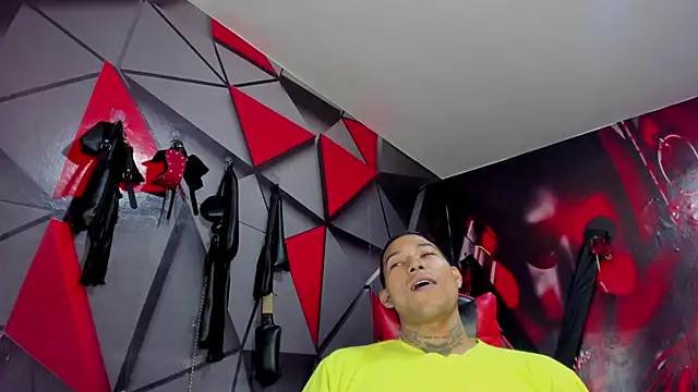 Snapshot of Hana_and_Zeta chatting on September 2025 12:16:02 PM Hana and Zeta online show from September 2025 12:16:02 PM