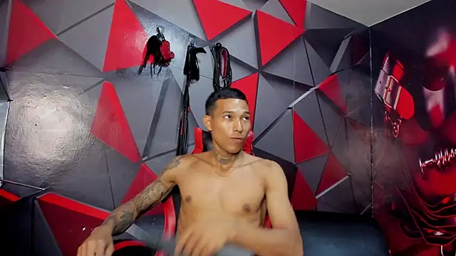 Snapshot of Hana_and_Zeta chatting on September 2025 12:08:02 PM Hana and Zeta online show from September 2025 12:08:02 PM