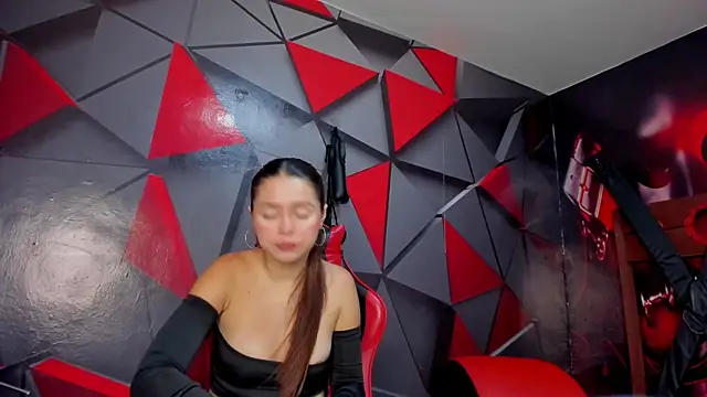 Snapshot of Hana_and_Zeta chatting on October 2025 12:17:02 PM Hana and Zeta online show from October 2025 12:17:02 PM