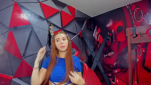 Snapshot of Hana_and_Zeta chatting on November 2025 12:11:02 PM Hana and Zeta online show from November 2025 12:11:02 PM