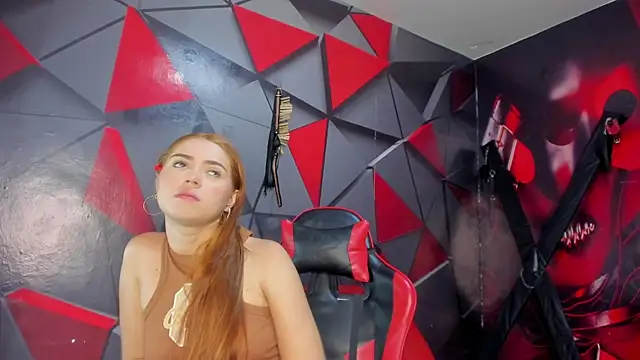 Snapshot of Hana_and_Zeta chatting on November 2025 12:09:02 PM Hana and Zeta online show from November 2025 12:09:02 PM