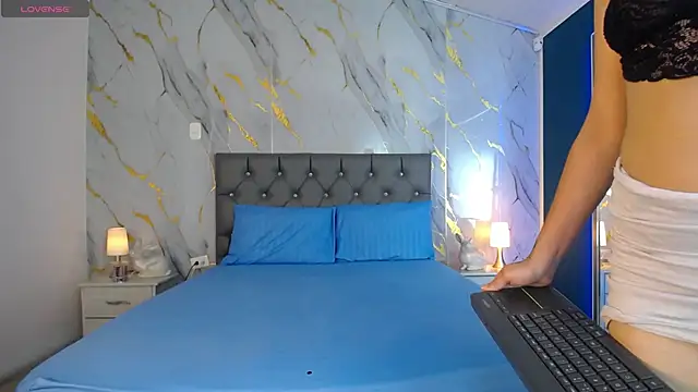 Snapshot of pettit_courtny chatting on February 2025 07:31:02 PM pettit courtny online show from February 2025 07:31:02 PM