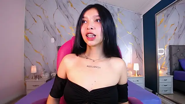 Snapshot of pettit_courtny chatting on March 2025 07:37:01 PM pettit courtny online show from March 2025 07:37:01 PM