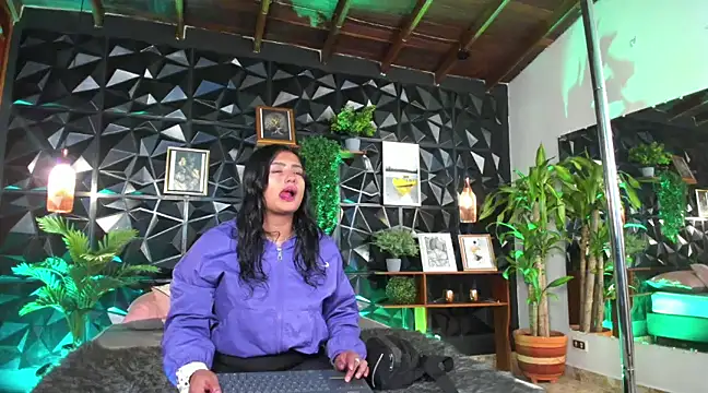 karla 999 online show from March 2025 12:15:02 AM