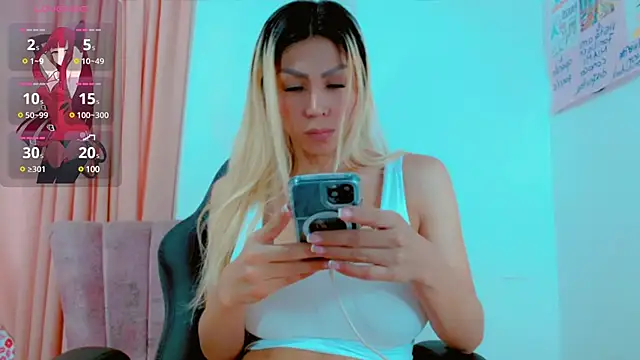 Snapshot of bimbocurvysex chatting on March 2025 10:53:02 PM bimbocurvysex online show from March 2025 10:53:02 PM