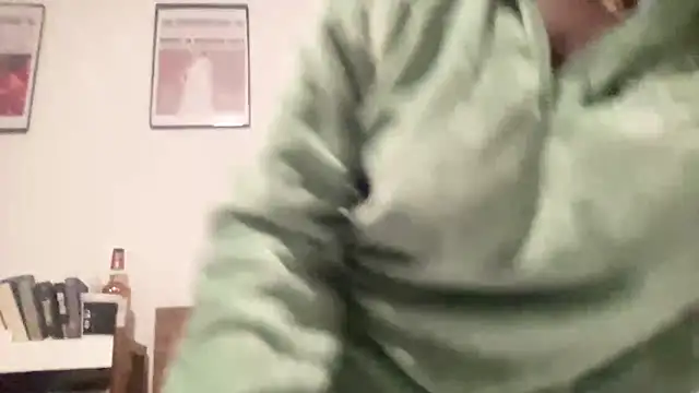 AveryJ99 online show from December 2024 04:25:02 AM