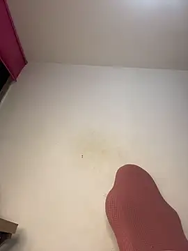 CinnamonCookiez online show from December 2025 05:17:02 AM