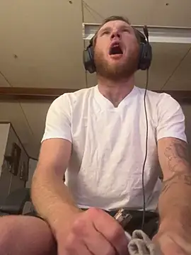 Snapshot of dcockell chatting on November 2025 07:42:02 AM dcockell online show from November 2025 07:42:02 AM