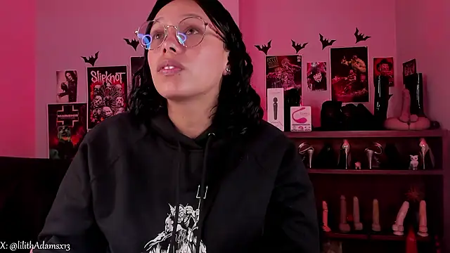 Snapshot of lilith-deveraux chatting on February 2026 03:06:01 PM lilith-deveraux online show from February 2026 03:06:01 PM