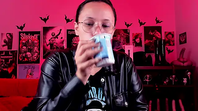 lilith-deveraux online show from April 2026 03:06:01 PM