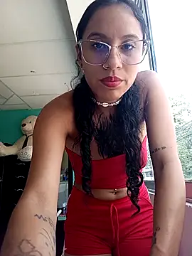 Snapshot of Karii-R chatting on February 2026 04:05:02 PM Karii-R online show from February 2026 04:05:02 PM