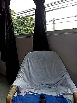 Snapshot of Karii-R chatting on March 2026 04:02:01 PM Karii-R online show from March 2026 04:02:01 PM