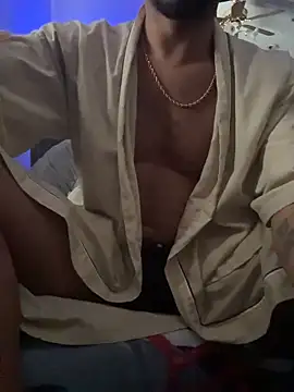 KySir1990 online show from February 2026 08:29:02 PM