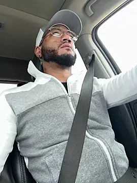 KySir1990 online show from March 2026 04:33:01 PM