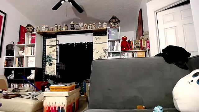 Amirkhai online show from October 2025 02:38:01 PM